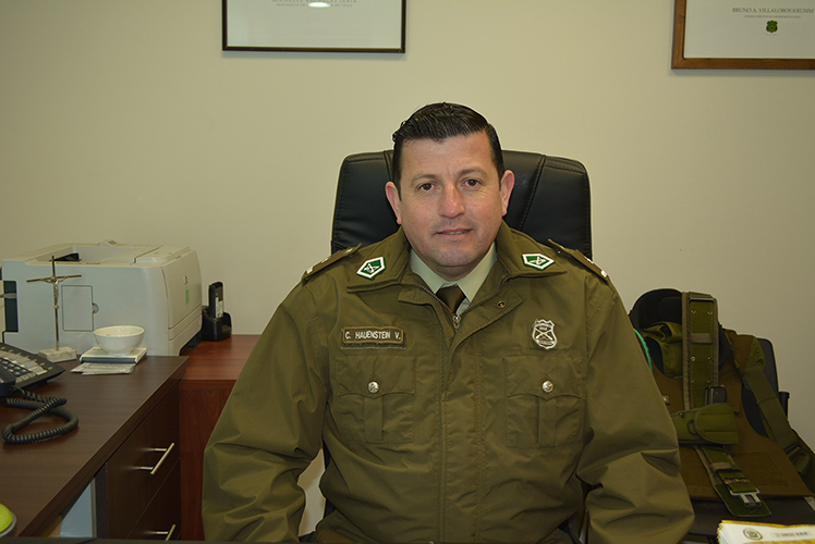 Mayor de Carabineros Christian Hauenstein Autoridad Fiscalizadora N° 79 de Victoria