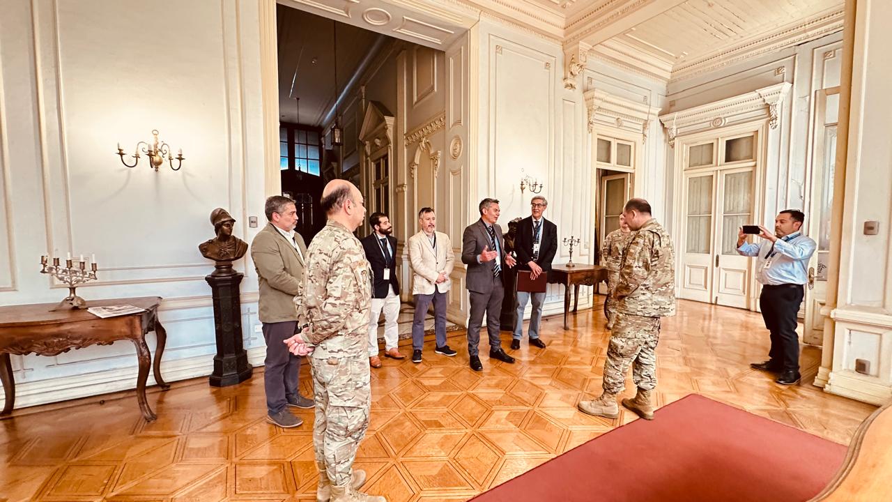 WhatsApp Image 2025-11-18 at 16.08.57 (2)